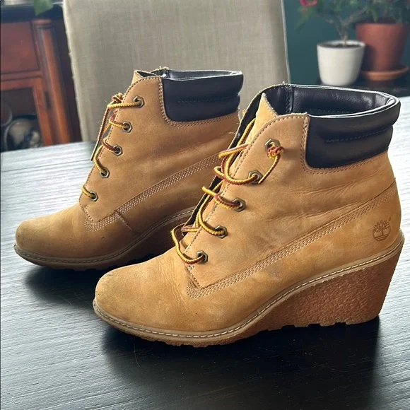 Timberland Women's Tan Wedge Boots - Picture 5 of 8